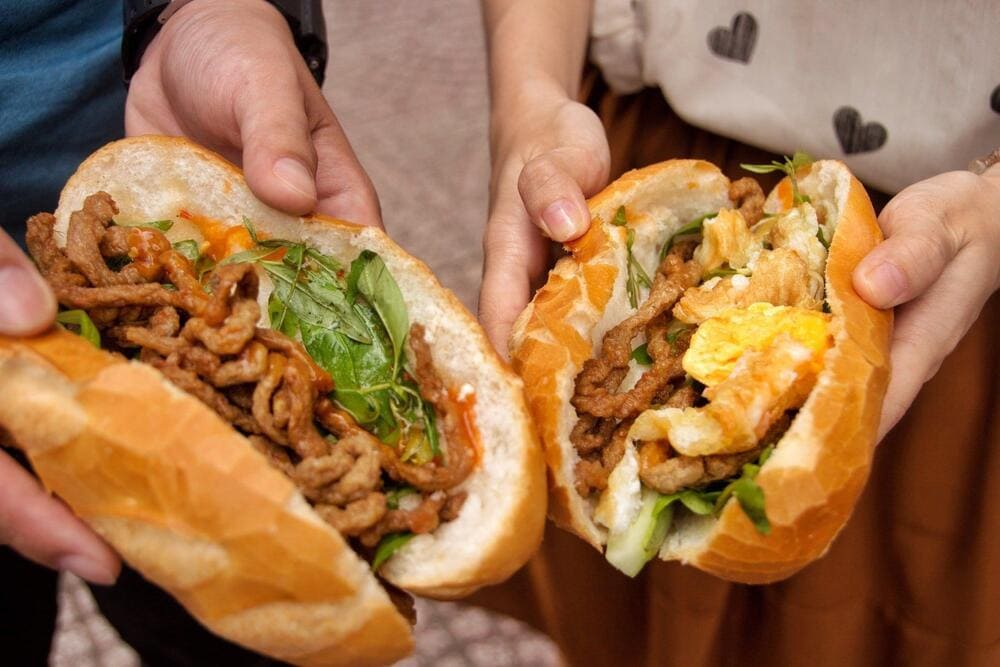 3.8. Banh Mi Cham Sua